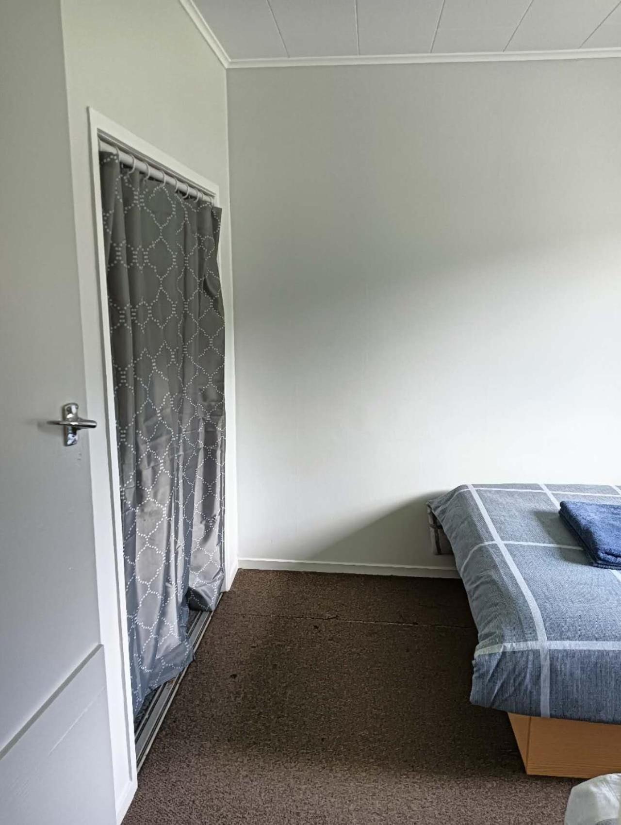 Three-Bedroom House A At 23 Mallard Drive, Selwyn Heights ロトルア エクステリア 写真